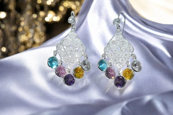 Committed Elegance - Imagen 2